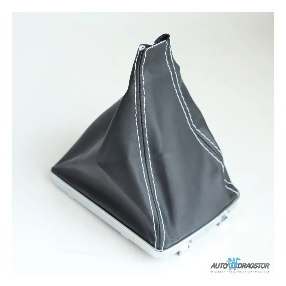 OPEL ZAFIRA B KOŽICA MENJAČA SA PLASTIKOM 