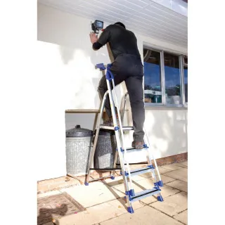 PROTIVKLIZNA TRAKA ZA STEPENICE CRNA 50MMx5M 