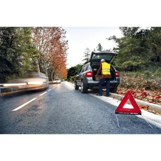 TROUGAO UPOZORENJA SET (TORBA,2xFLUO PRSLUK,2x TROUGAO) 