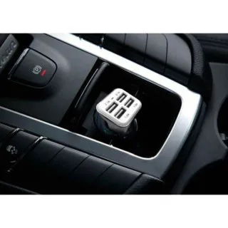 PUNJAC ZA VOZILO 12/24V, 4,2A SA 4 USB ULAZA 