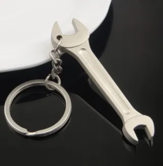 PRIVEZAK ZA KLJUČEVE 