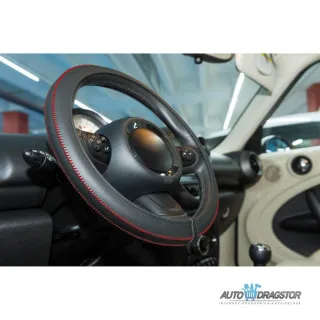 OBLOGA VOLANA CRNA SA CRVENIM ŠTEPOM 