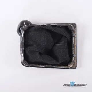 VOLKSWAGEN PASSAT B7/CC RUČICA MENJAČA SA KOŽOM 6 BR VOLKSWAGEN PASSAT 2010-2015 VOLKSWAGEN CC 2010- 