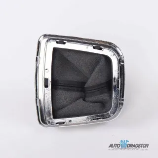 VOLKSWAGEN/SKODA RUČICA MENJAČA SA KOŽOM 5 brzina VOLKSWAGEN JETTA 2013- SKODA RAPID 