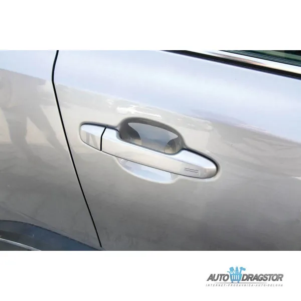 ZAŠTITNA TRANSPARENTNA FOLIJA PROTIV GREBANJA KOD BRAVE 4KOM  8.5x8CM 