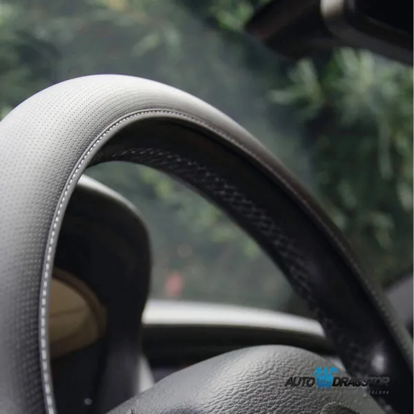 OBLOGA VOLANA 41-42CM CRNA SA BELIM KONCEM 