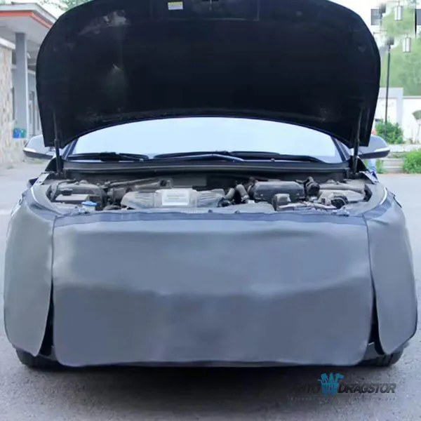 ZASTITA PREDNJEG KRAJA AUTOMOBILA NA MAGNET CRNA 