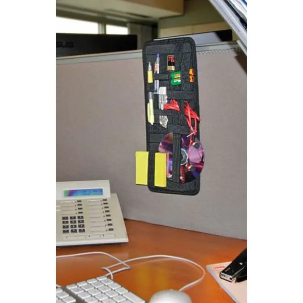 DRŽAČ STVARI NA SUNCOBRANU 