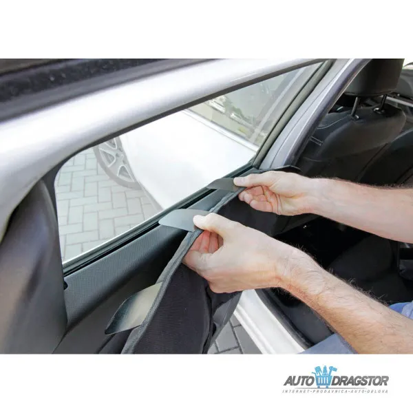 ZAŠTITA TAPACIRUNGA U VOZILU 2KOM 