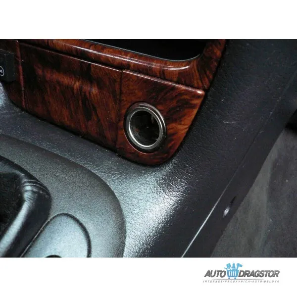 UNIVERZALNI UPALJAČ 12V SA SVETLOM 