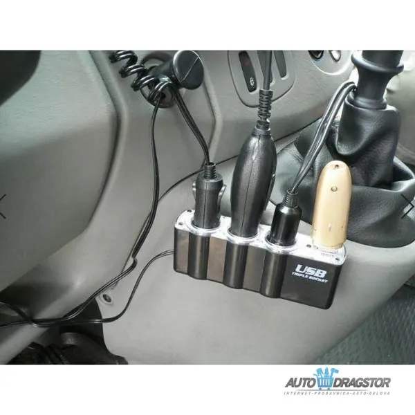 PUNJAČ ZA KOLA SA USB ULAZOM I 3 ULAZA ZA UPALJAČ 
