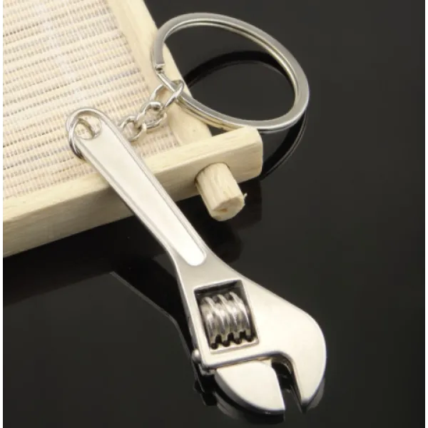 PRIVEZAK ZA KLJUČEVE 