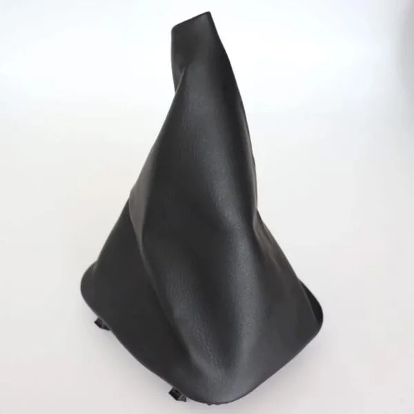 BMW E30 KOŽICA MENJAČA SA PLASTIKOM 