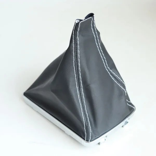 OPEL ZAFIRA B KOŽICA MENJAČA SA PLASTIKOM 